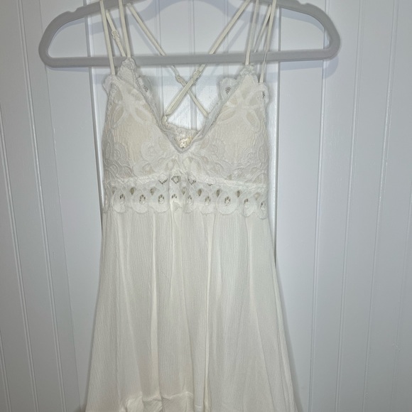 Trend Shop Slip Dress in White - Picture 3 of 7